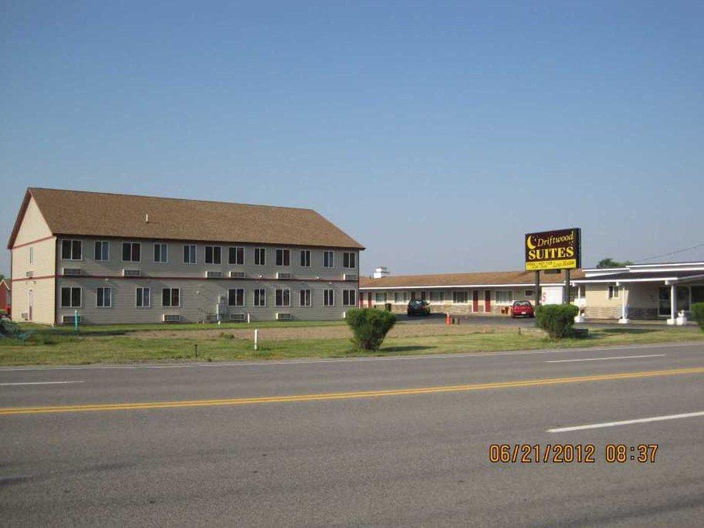 Driftwood Motel Niagarafallen Exteriör bild